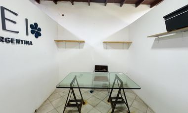 Galpón / deposito con oficinas en alquiler en Martinez