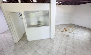 Galpón / deposito con oficinas en alquiler en Martinez