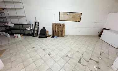 Galpón / deposito con oficinas en alquiler en Martinez