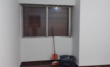 Depto. 2 ambientes muy buen ubicación. San Isidro