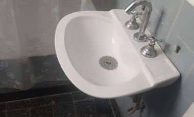 Depto. 2 ambientes muy buen ubicación. San Isidro