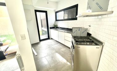 A estrenar - Casa 4 ambientes con jardín - Banfield Residencial