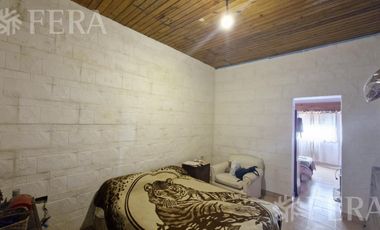 Venta PH 4 ambientes con cochera en Lanús Oeste