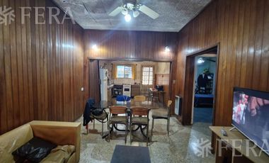 Venta PH 4 ambientes con cochera en Lanús Oeste