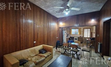 Venta PH 4 ambientes con cochera en Lanús Oeste