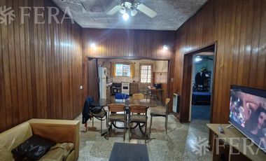 Venta PH 4 ambientes con cochera en Lanús Oeste