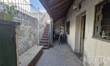 Venta PH 4 ambientes con cochera en Lanús Oeste