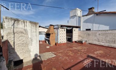 Venta PH 4 ambientes con cochera en Lanús Oeste