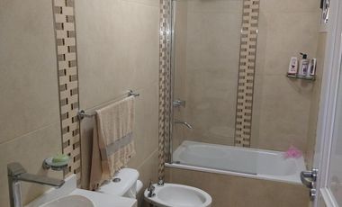 Casa en VENTA zona HOSPITAL MASVERNAT