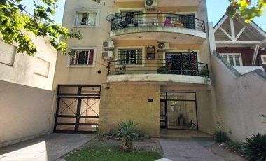 Departamento en Monte Grande con cochera