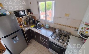 Departamento en Monte Grande con cochera