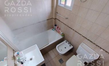 Departamento en Monte Grande con cochera