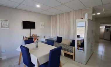 Se alquila, departamento equipado, B° Altos de Senillosa.