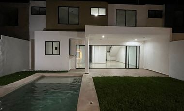 CASA EN VENTA MERIDA PRADERAS DEL MAYAB CON ALBERCA Y AMENIDADES