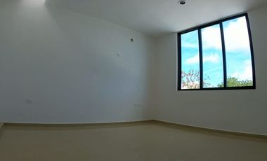 CASA EN VENTA MERIDA PRADERAS DEL MAYAB CON ALBERCA Y AMENIDADES