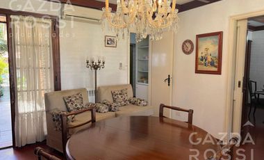 Casa en venta en Burzaco