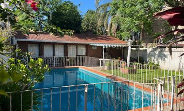 Casa en venta en Burzaco