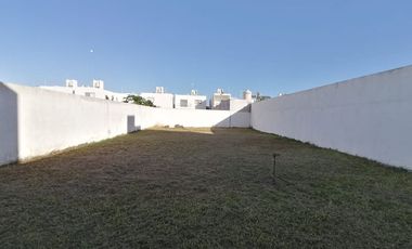 CASA EN RENTA MERIDA 3 RECÁMARAS DZITYA