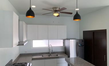 CASA EN VENTA EN MERIDA YUCATAN ,CONKAL KANAN