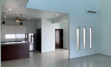 CASA EN VENTA EN MERIDA YUCATAN ,CONKAL KANAN