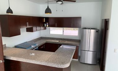 CASA EN VENTA EN MERIDA YUCATAN ,CONKAL KANAN