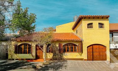 Venta de casa, 3 dormitorios, calle Stefenelli al 600, Neuquén Capital