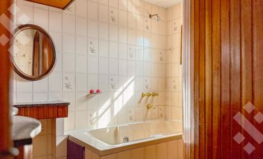 Venta de casa, 3 dormitorios, calle Stefenelli al 600, Neuquén Capital