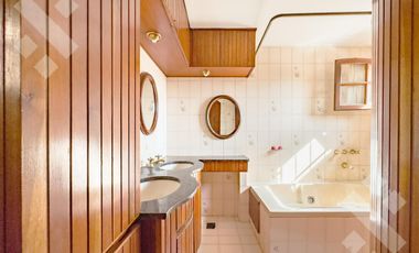 Venta de casa, 3 dormitorios, calle Stefenelli al 600, Neuquén Capital