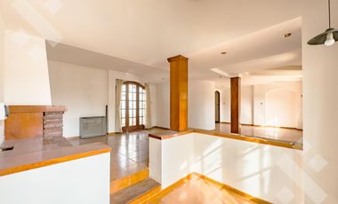 Venta de casa, 3 dormitorios, calle Stefenelli al 600, Neuquén Capital