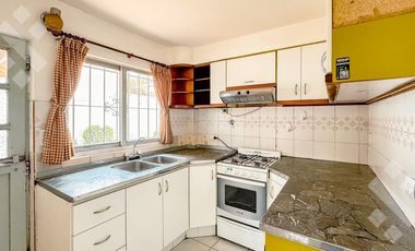 Venta de casa, 3 dormitorios, calle Stefenelli al 600, Neuquén Capital