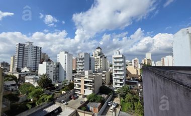 Departamento en Venta en Villa Ballester - Dos Ambientes con Patio Aterrazado