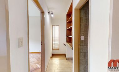 Casa en alquiler en Martínez 4 ambientes baño y toilette patio quincho cerrado y cochera x 2