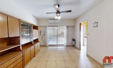 Casa en alquiler en Martínez 4 ambientes baño y toilette patio quincho cerrado y cochera x 2