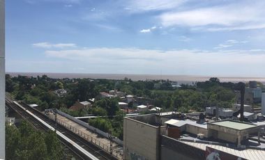 Alquiler de departamento de 3 ambientes con cochera- Olivos-Vias/Rio