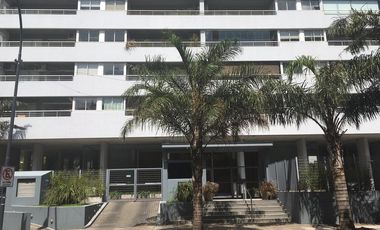 Alquiler de departamento de 3 ambientes con cochera- Olivos-Vias/Rio