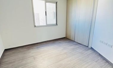 Departamento en Alquiler de 2 Dormitorios, Balcon con Asador, Pileta en Terraza