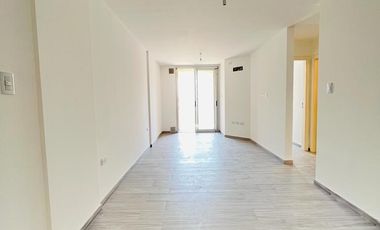 Departamento en Alquiler de 2 Dormitorios, Balcon con Asador, Pileta en Terraza