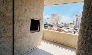 Departamento en Alquiler de 2 Dormitorios, Balcon con Asador, Pileta en Terraza