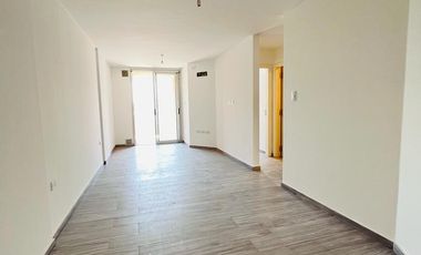 Departamento en Alquiler de 2 Dormitorios, Balcon con Asador, Pileta en Terraza