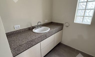 Venta casa 3 dormitorios - Barrio Los Sauces– Fernández Oro