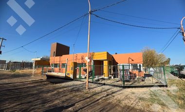 Venta casa 3 dormitorios - Barrio Los Sauces– Fernández Oro