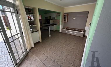 Casa Amplia en zona CAE