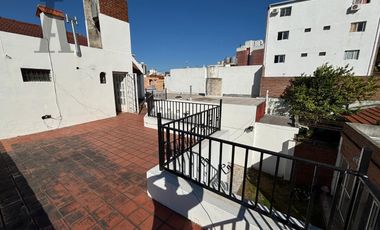 Casa Amplia en zona CAE