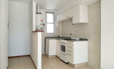 Alquiler Monoambiente Amplio Balcón Zona Facultades