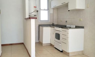 Alquiler Monoambiente Amplio Balcón Zona Facultades