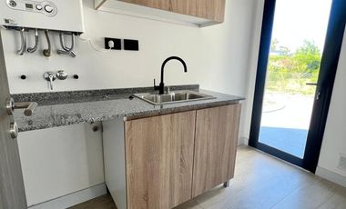 Casa en venta 4 amb. 2 plantas a estrenar en Los Talas Canning