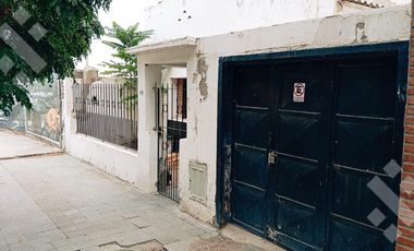 Venta Casa a refaccionar   Dpto 2 dormi - Calle Jujuy al 300 - Neuquén Capital