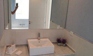 Casa a la laguna en venta en barrio La Comarca, Tigre.