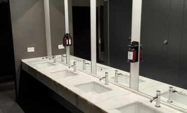 Alquiler de oficina de 177 m2 en San Isidro