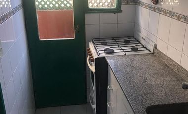 Departamento de 2 amb con balcón